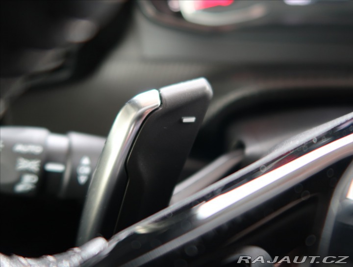 Peugeot 2008 1,2 ALLURE AUT 2023