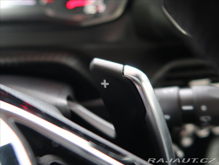 Peugeot 2008 1,2 ALLURE AUT 2023