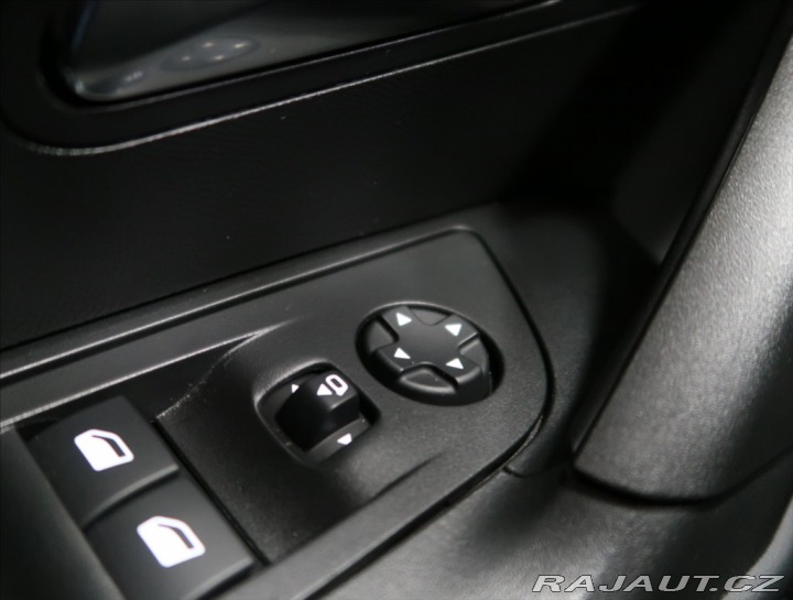 Peugeot 2008 1,2 ALLURE AT KAMERA 360° 2023