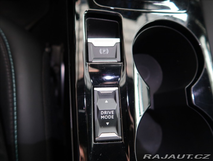 Peugeot 2008 1,2 ALLURE AUT 2023