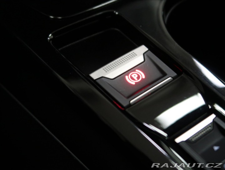 Peugeot 2008 1,2 ALLURE AT KAMERA 360° 2023