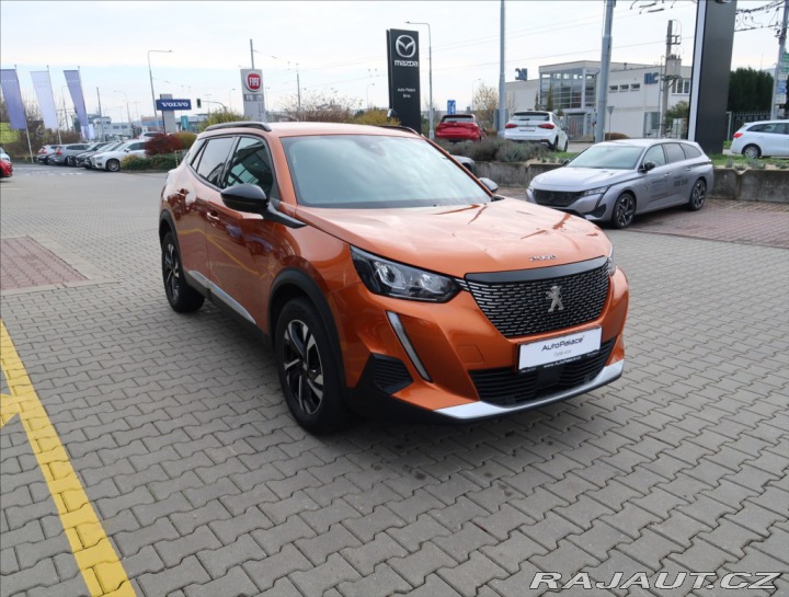 Peugeot 2008 1,2 ALLURE AUT 2023