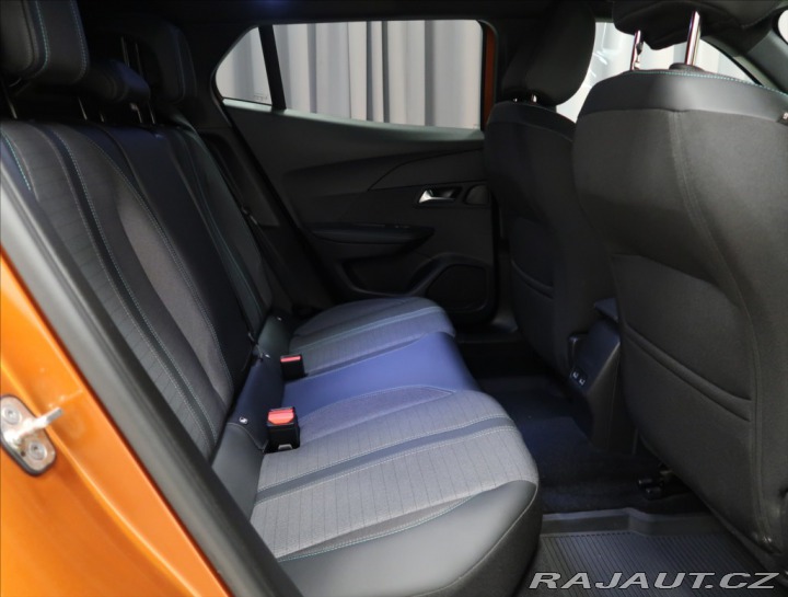 Peugeot 2008 1,2 ALLURE AUT 2023