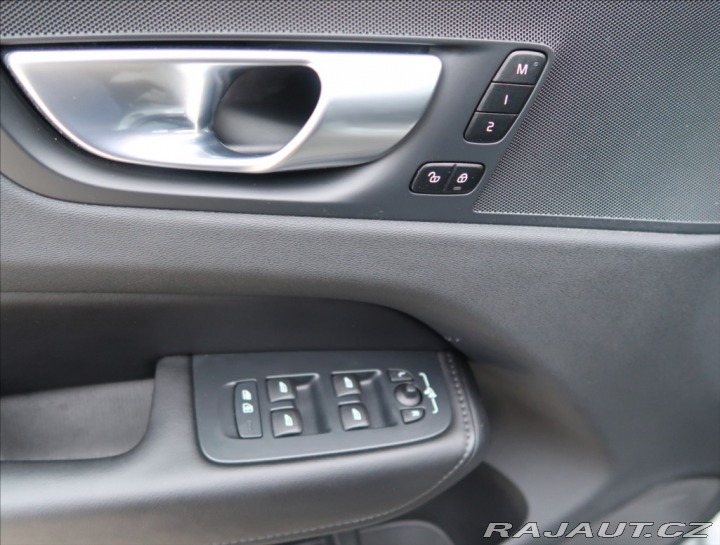 Volvo XC60 2,0 B4 AWD AUT CORE 2024