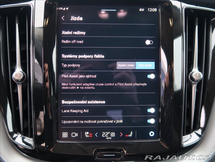 Volvo XC60 2,0 B4 AWD AUT CORE 2024