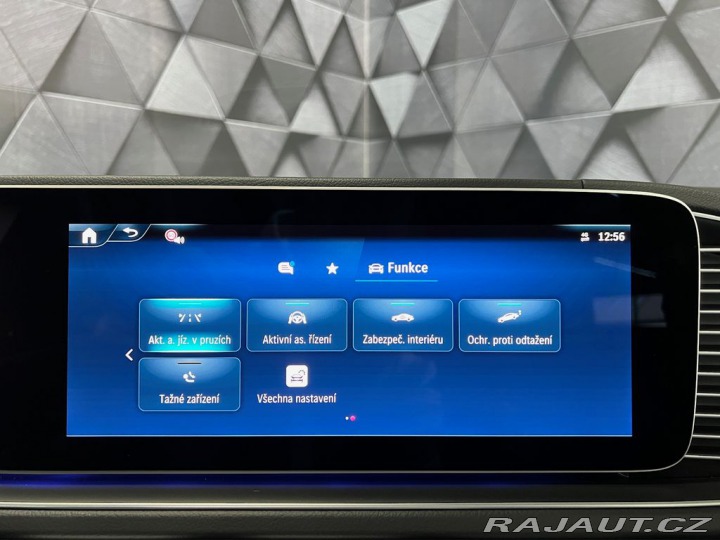 Mercedes-Benz Ostatní modely 450d 4MATIC AMG PANORAMA 2025