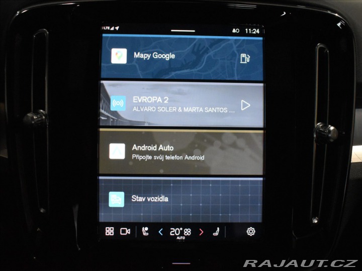 Volvo XC40 2,0 B3 Core Bezklíč 2023