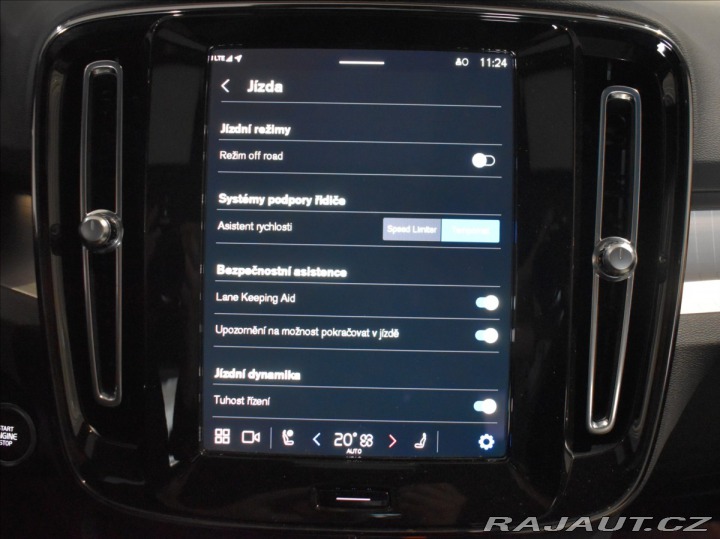 Volvo XC40 2,0 B3 Core Bezklíč 2023