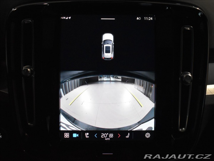 Volvo XC40 2,0 B3 Core Bezklíč 2023