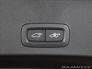 Volvo XC40 2,0 B3 Core Bezklíč 2023