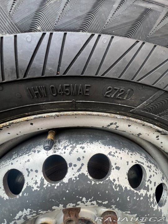 Volkswagen T-Cross 2,5 TDi 65 kW long 2002