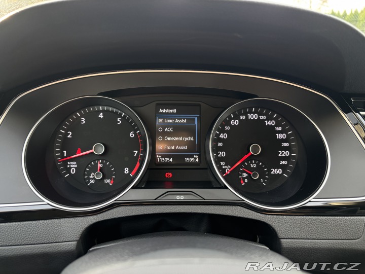 Volkswagen Passat Variant, EVO REZERVACE 2022