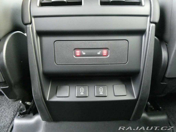 Land Rover Defender 110 3,0 X-Dynamic SE D350 2025