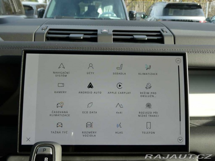 Land Rover Defender 110 3,0 X-Dynamic SE D350 2025