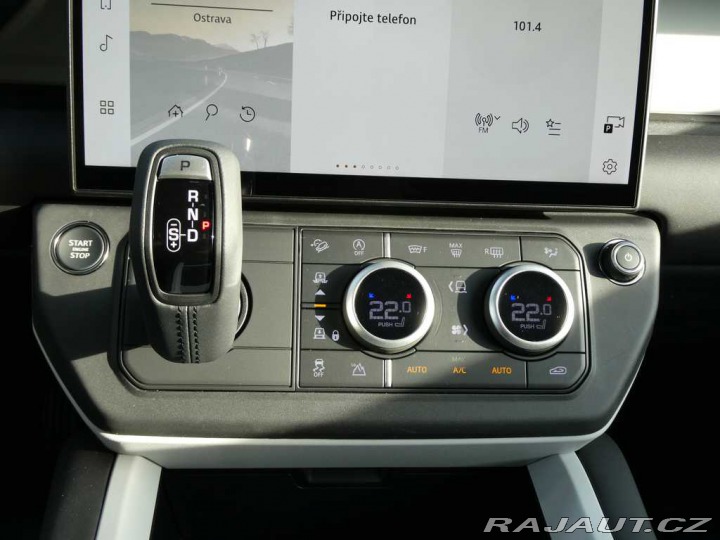 Land Rover Defender 110 3,0 X-Dynamic SE D350 2025