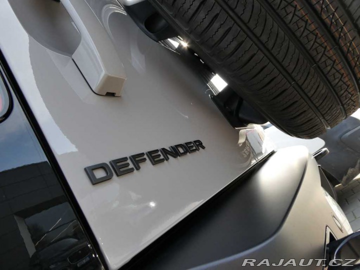 Land Rover Defender 110 3,0 X-Dynamic SE D350 2025