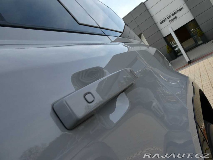 Land Rover Defender 110 3,0 X-Dynamic SE D350 2025