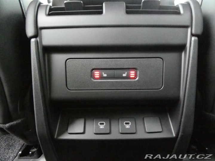 Land Rover Defender 110 3,0 X-Dynamic SE D250 2026