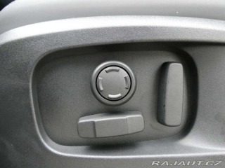 Land Rover Defender 110 3,0 X-Dynamic SE D250 2025