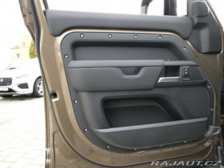 Land Rover Defender 110 3,0 X-Dynamic SE D250 2025