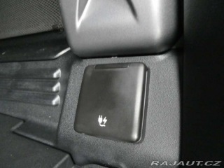 Land Rover Defender 110 3,0 X-Dynamic SE D250 2025