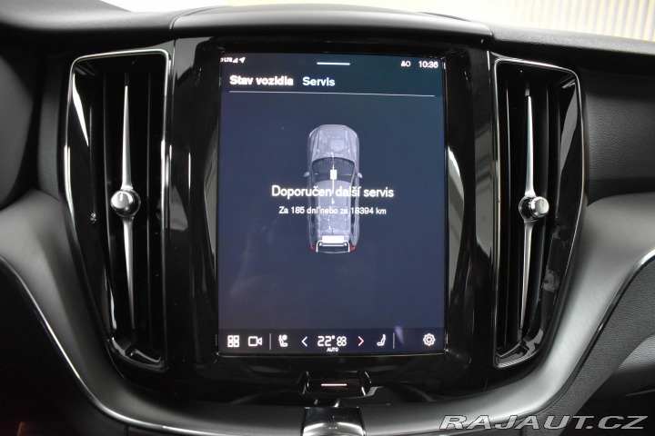 Volvo XC60 B4 AWD CORE* REZERVACE* 2023