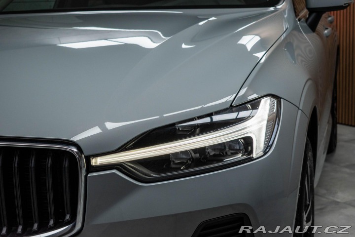 Volvo XC60 B4 AWD CORE* REZERVACE* 2023