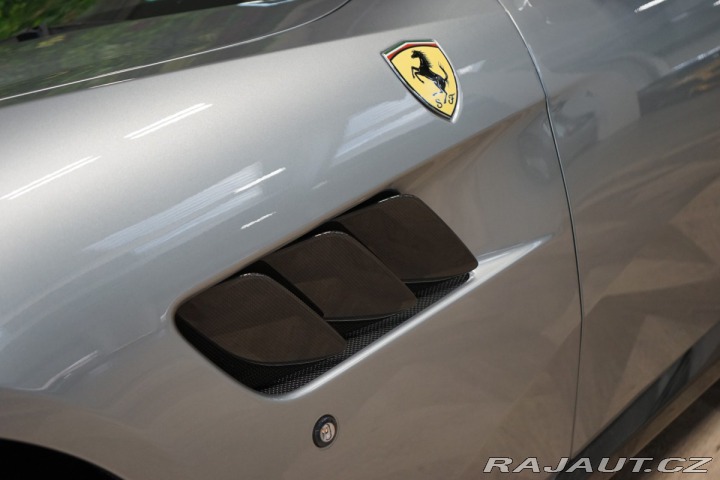 Ferrari Ostatní modely GTC4 Lusso T*GRIGIO TITANIO*CARBON*J 2017