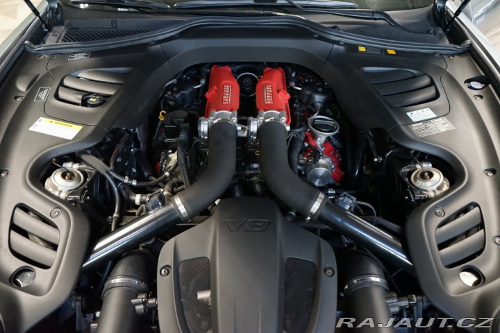 Ferrari Ostatní modely GTC4 Lusso T*GRIGIO TITANIO*CARBON*J 2017