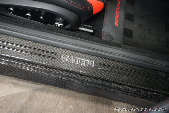 Ferrari Ostatní modely GTC4 Lusso T*GRIGIO TITANIO*CARBON*J 2017