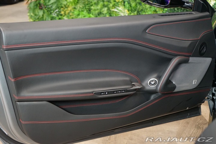 Ferrari Ostatní modely GTC4 Lusso T*GRIGIO TITANIO*CARBON*J 2017