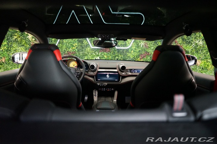 Ferrari Ostatní modely GTC4 Lusso T*GRIGIO TITANIO*CARBON*J 2017