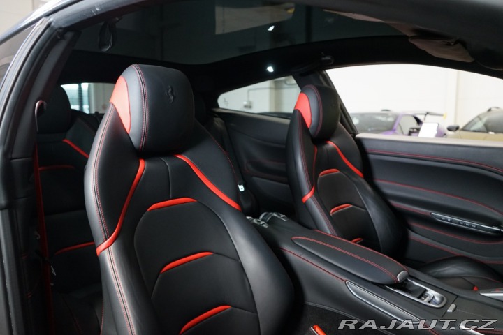 Ferrari Ostatní modely GTC4 Lusso T*GRIGIO TITANIO*CARBON*J 2017