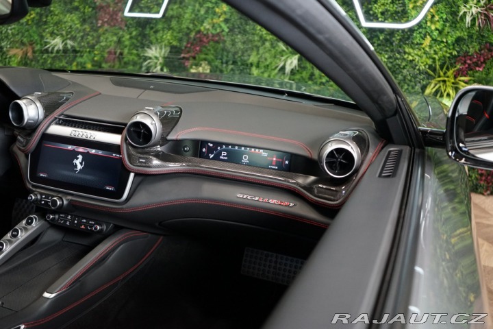 Ferrari Ostatní modely GTC4 Lusso T*GRIGIO TITANIO*CARBON*J 2017