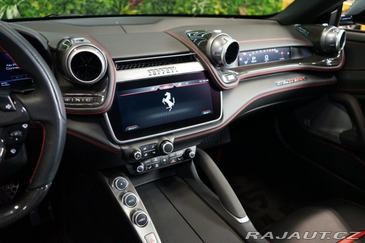 Ferrari Ostatní modely GTC4 Lusso T*GRIGIO TITANIO*CARBON*J 2017