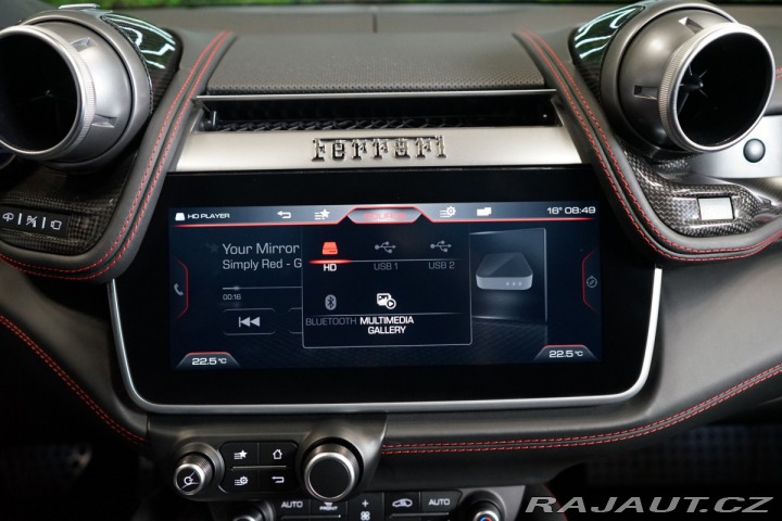 Ferrari Ostatní modely GTC4 Lusso T*GRIGIO TITANIO*CARBON*J 2017