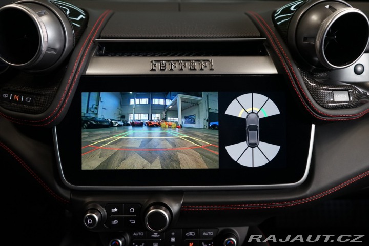 Ferrari Ostatní modely GTC4 Lusso T*GRIGIO TITANIO*CARBON*J 2017