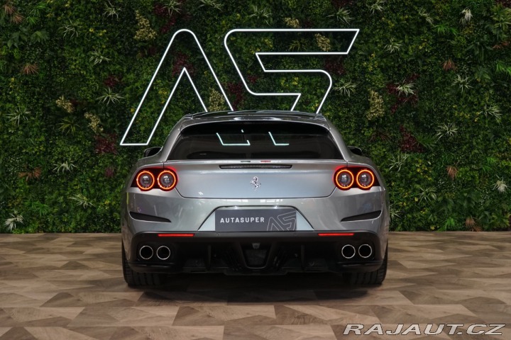 Ferrari Ostatní modely GTC4 Lusso T*GRIGIO TITANIO*CARBON*J 2017