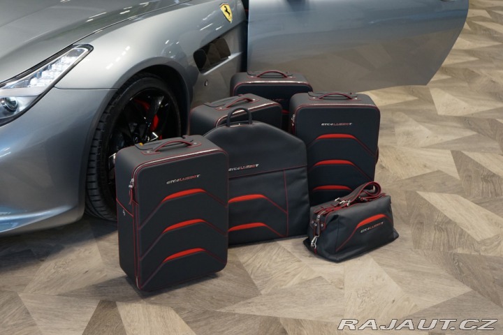 Ferrari Ostatní modely GTC4 Lusso T*GRIGIO TITANIO*CARBON*J 2017