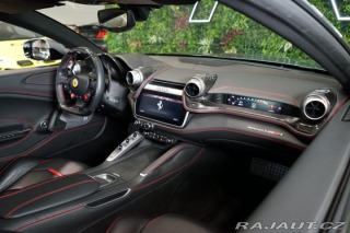 Ferrari Ostatní modely GTC4 Lusso T*GRIGIO TITANIO*CARBON*J 2017