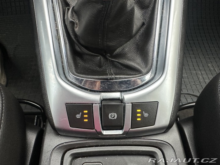 Opel Antara 2.2 CDTi 4x4/Tažné/Výhřev 2012