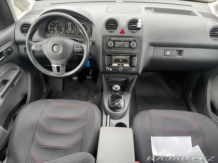 Volkswagen Caddy 2,0 TDi 103kw MAXI Editio 2011