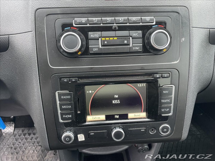 Volkswagen Caddy 2,0 TDi 103kw MAXI Editio 2011