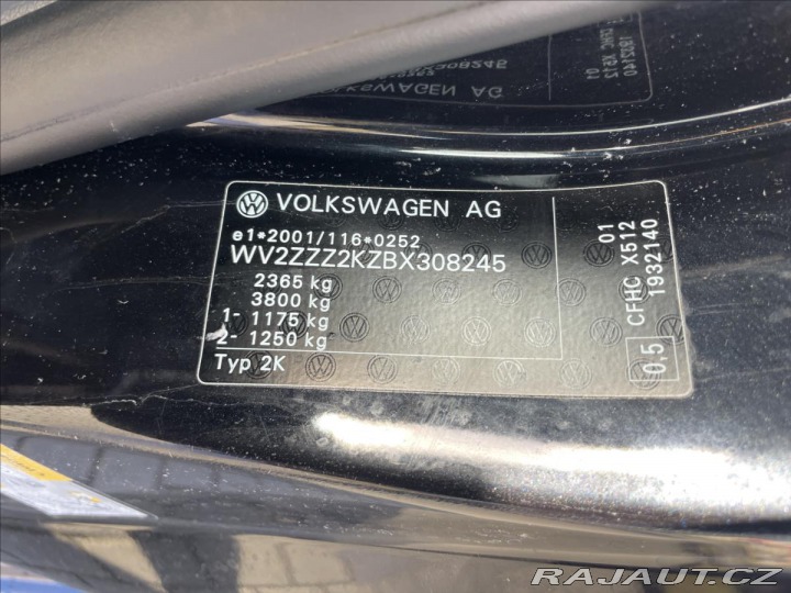 Volkswagen Caddy 2,0 TDi 103kw MAXI Editio 2011