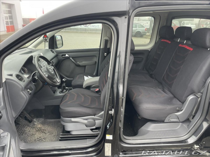 Volkswagen Caddy 2,0 TDi 103kw MAXI Editio 2011
