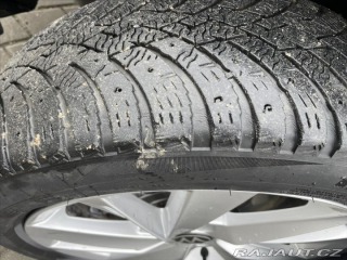 Volkswagen Caddy 2,0 TDi 103kw MAXI Editio 2011