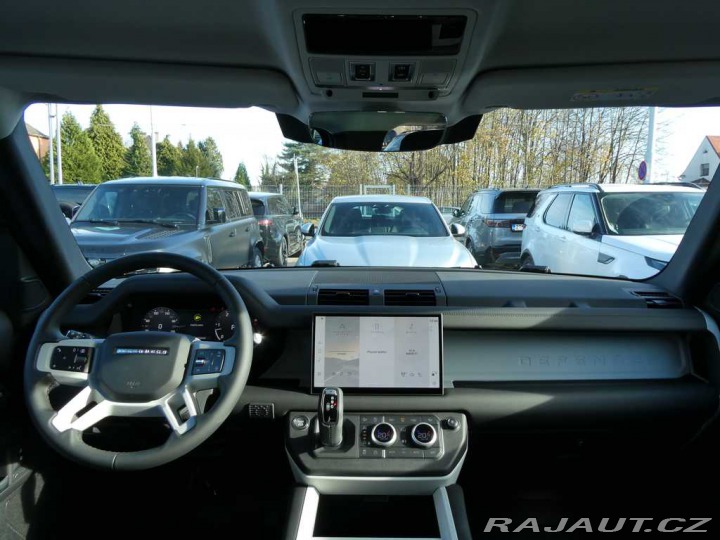 Land Rover Defender 110 3,0 S D200 2025