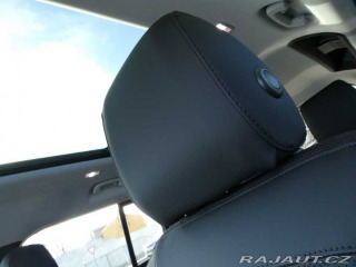 Land Rover Defender 110 3,0 S D200 2025