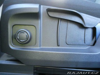 Land Rover Defender 110 3,0 S D200 2025