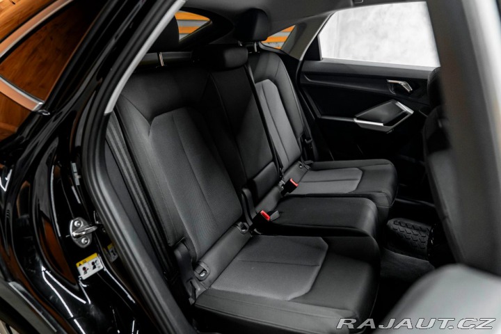 Audi Q3 Sportback 1800